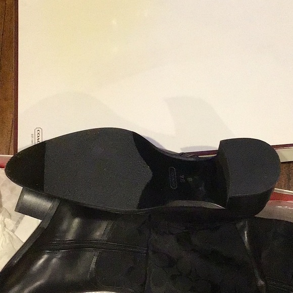 Never worn Coach Olivia riding boots - Picture 2 of 4
